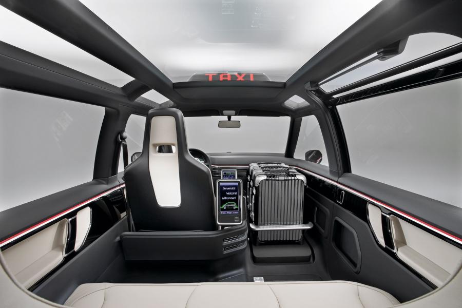  Volkswagen Milano Taxi Concept 2010 года  (фото 2 из 44)